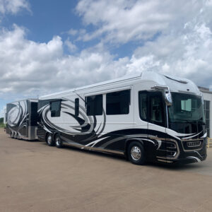2026 Newell Coach - Bunks / Wardrobe & Two Full Baths